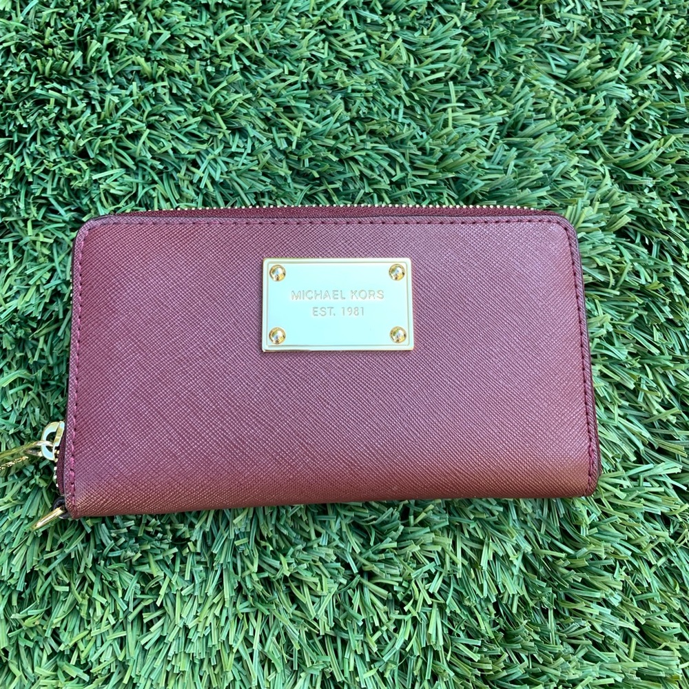 Michael Kors Mulberry Hand Wallet